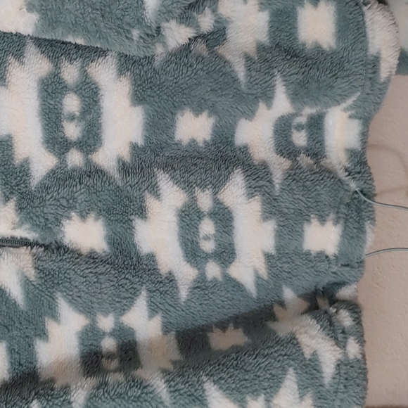 Justify Women's Size Large Plush 1/2 Zip Fleece - Picture 2 of 7